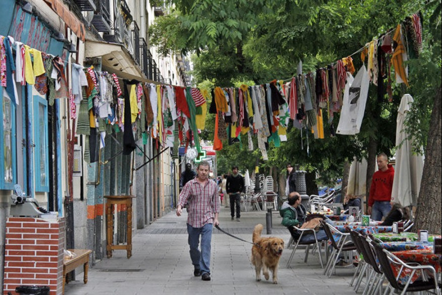 Sans voiture, des centres villes de plus en plus piétons 